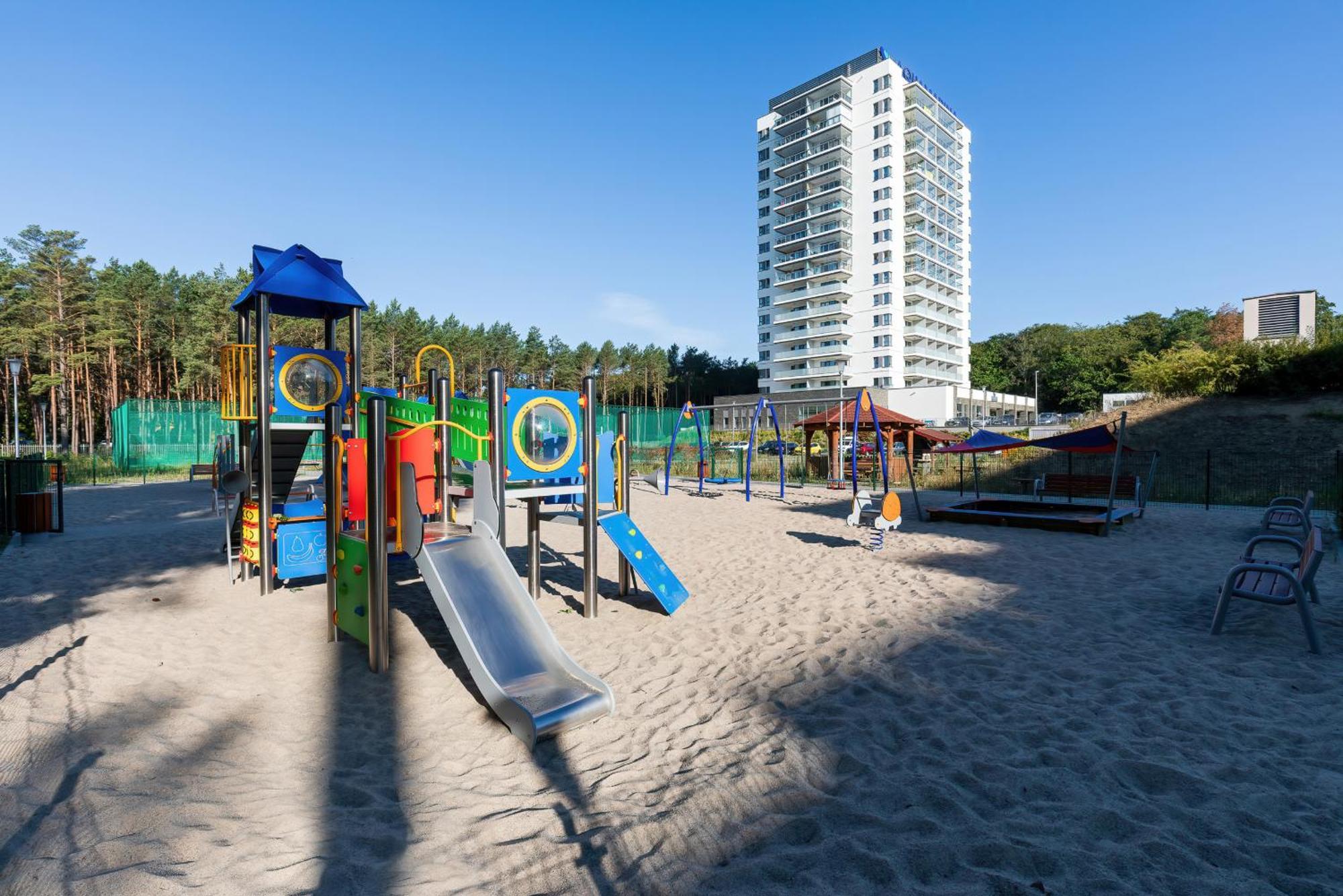 Aquamarina Onyx Miedzyzdroje Z Parkingiem By Rent Like Home Exterior photo